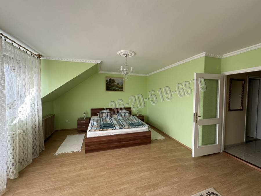 Albérlet, kiadó családi ház, Paks