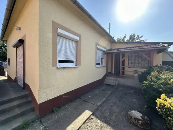 Eladó családi ház, Bölcske 4 szoba 140 m² 26.49 M Ft
