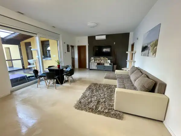 Eladó családi ház, Paks 4 szoba 135 m² 130 M Ft