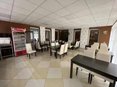 Kiadó üzlet, Paks 1 szoba 100 m² 280 E Ft/hó